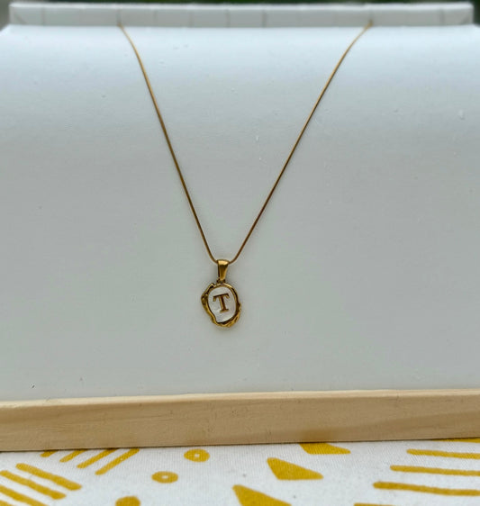 The Seaside Initial Necklace - Muse Chain Edition