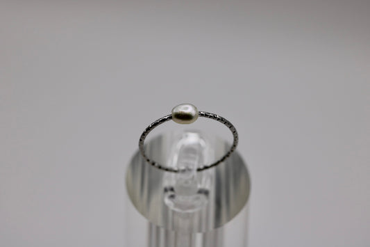Petite Pearl Ring