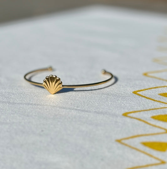 Scallop Bangle
