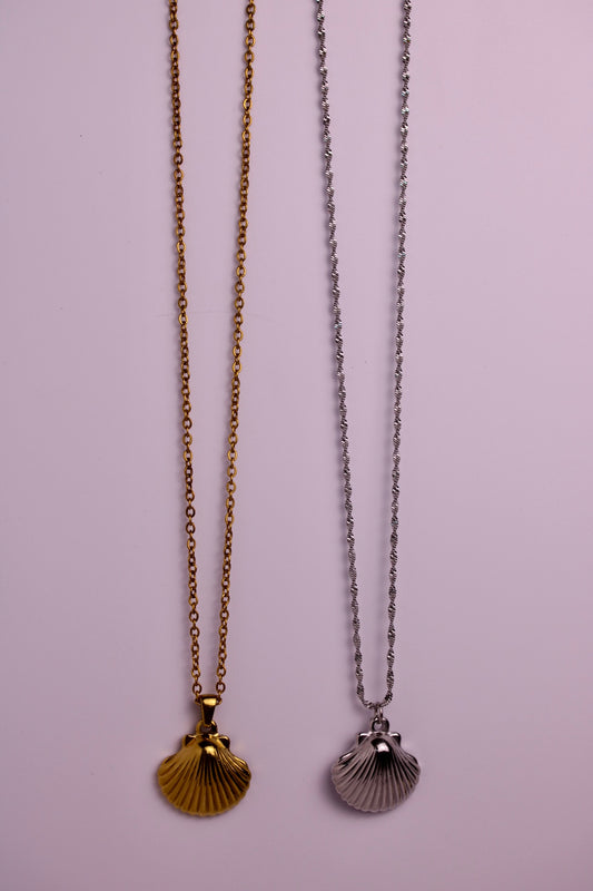 Shellcrest Necklace in Silver + Gold
