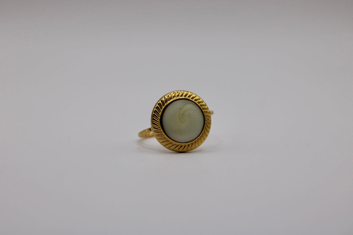The Aurelia Ring