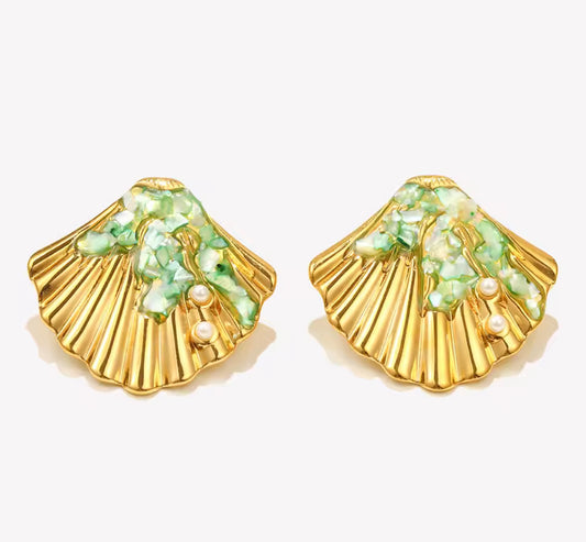 Lindsi Crush Seashell Studs