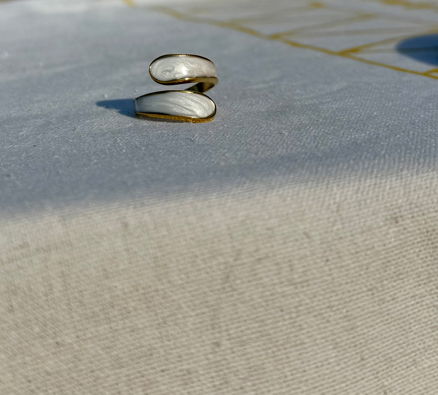 Shello Ring