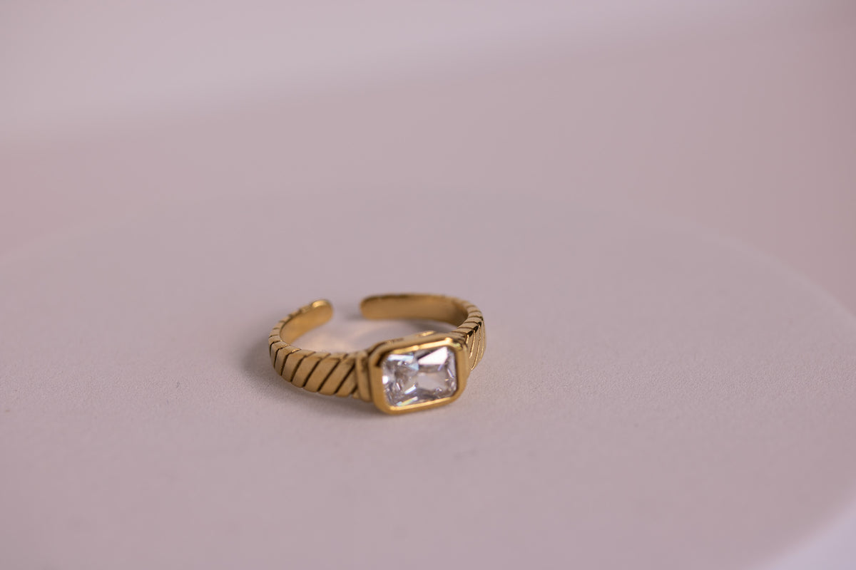 The Bonnie Ring