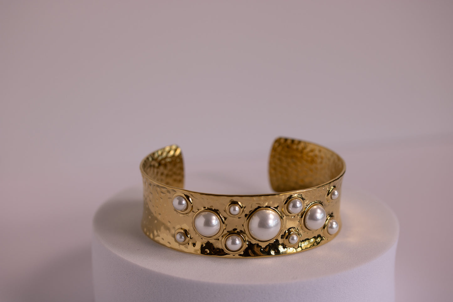 Seapearl Weave Bangle