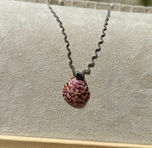 The Silver Ripple Necklace - Cali Merlot Seashell Edition