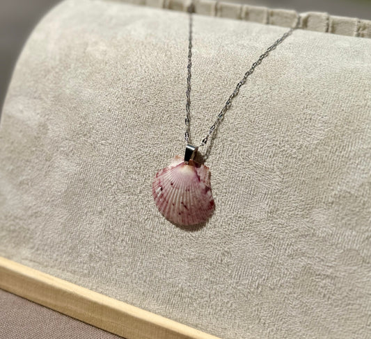 The Silver Current Necklace - Blush Seashell Edition