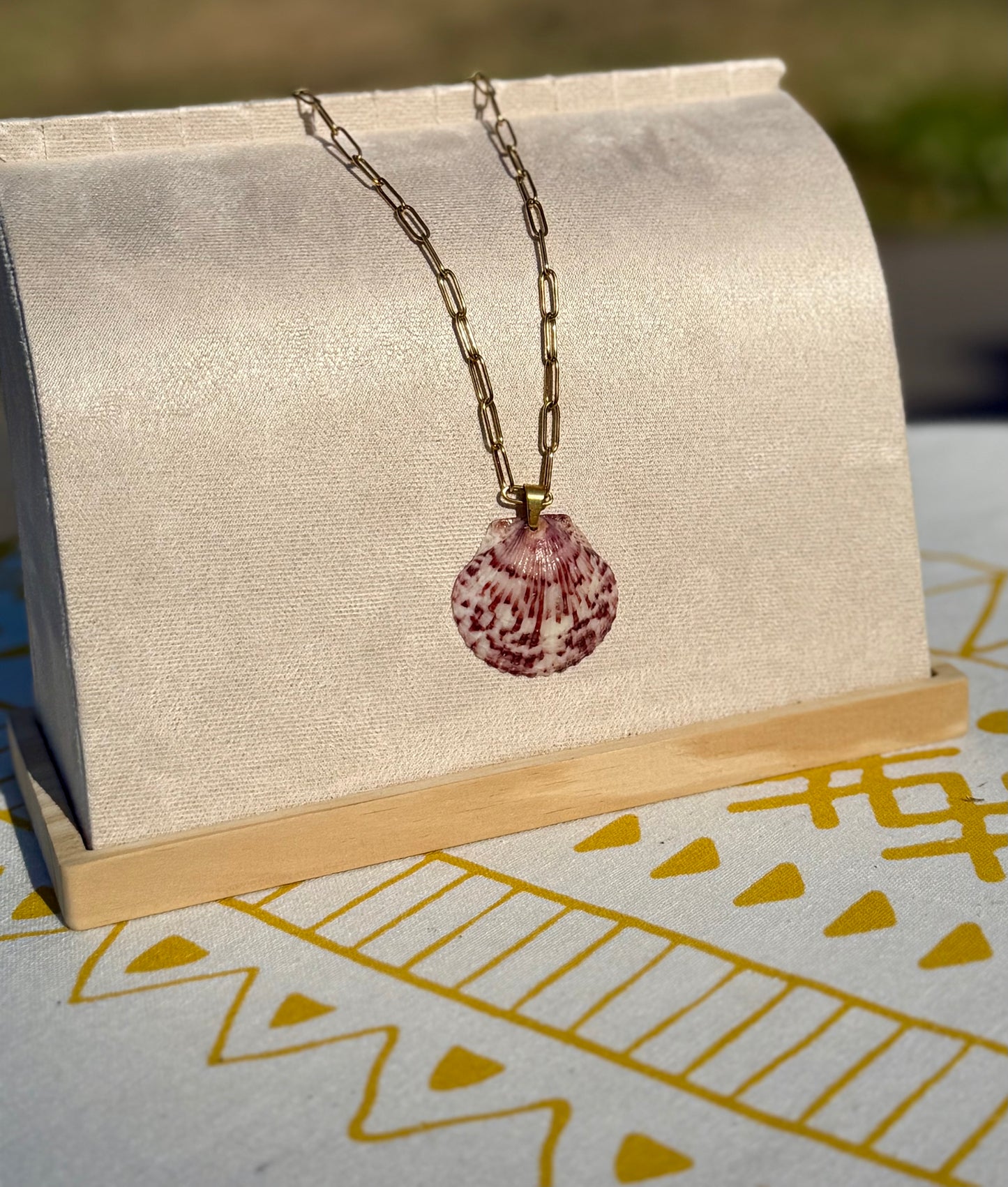 The Paperclip Necklace- Seashell Edition