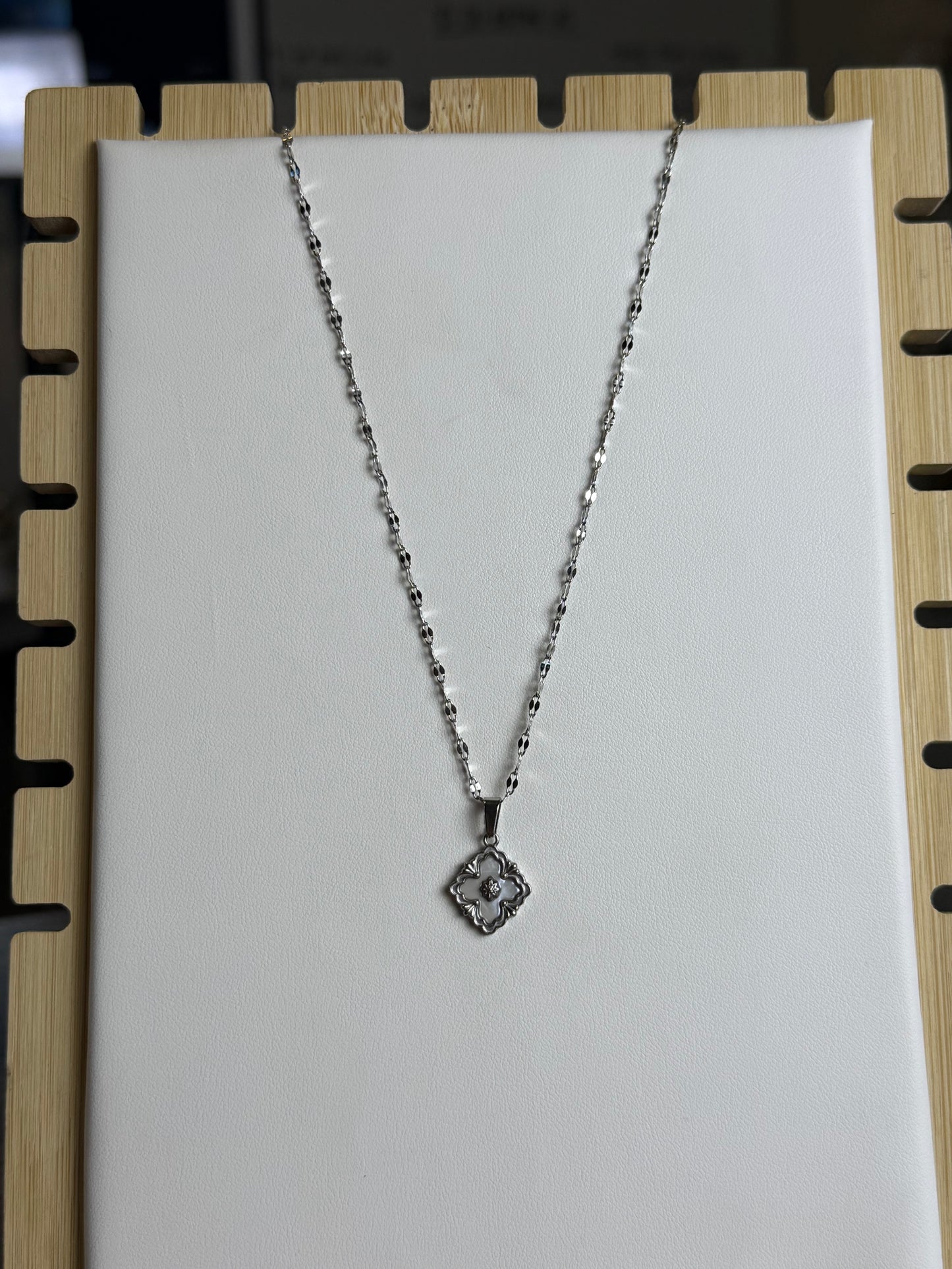 Vintage Clover Necklace