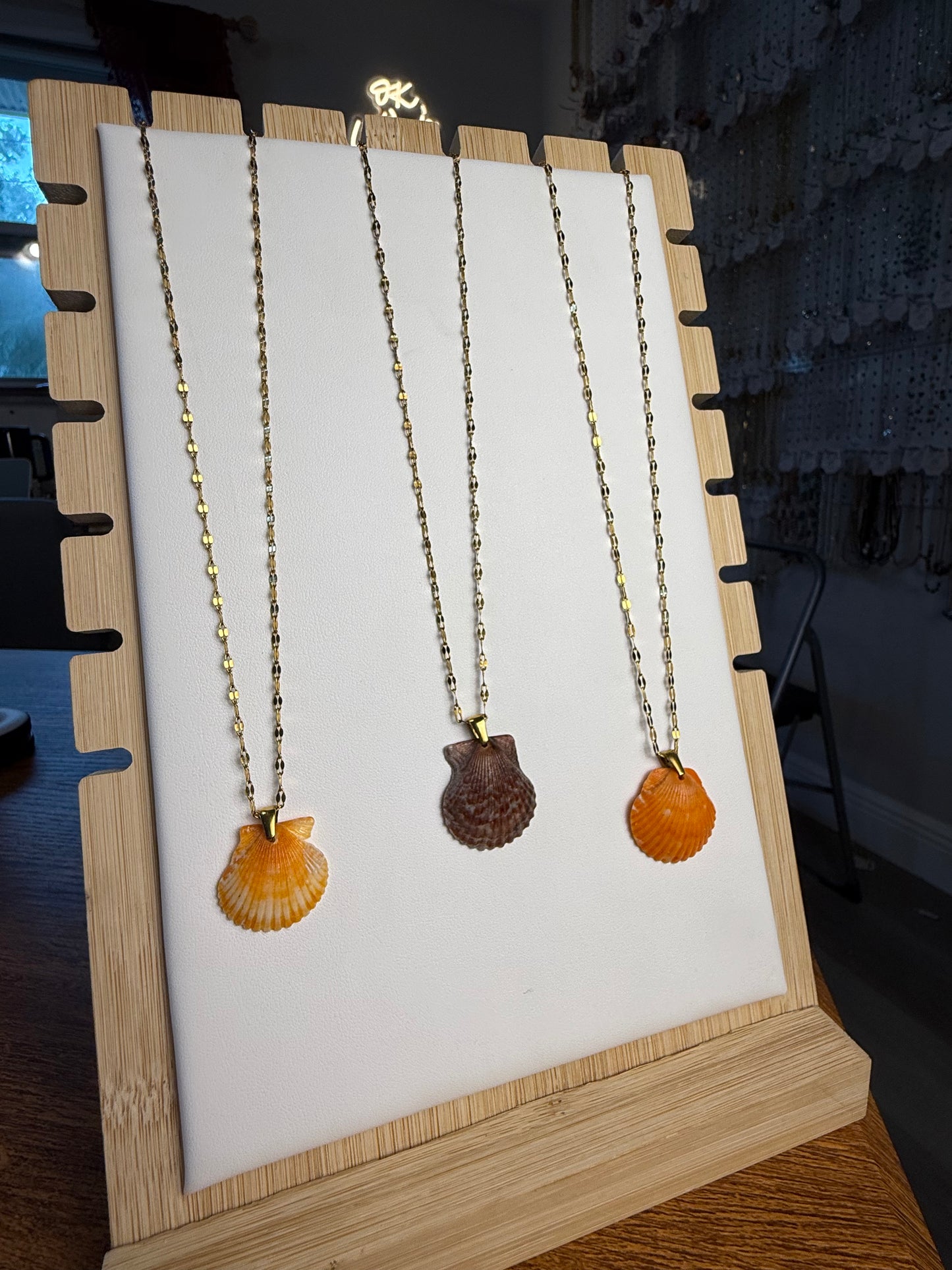 Seashell Necklace on Current Chain
