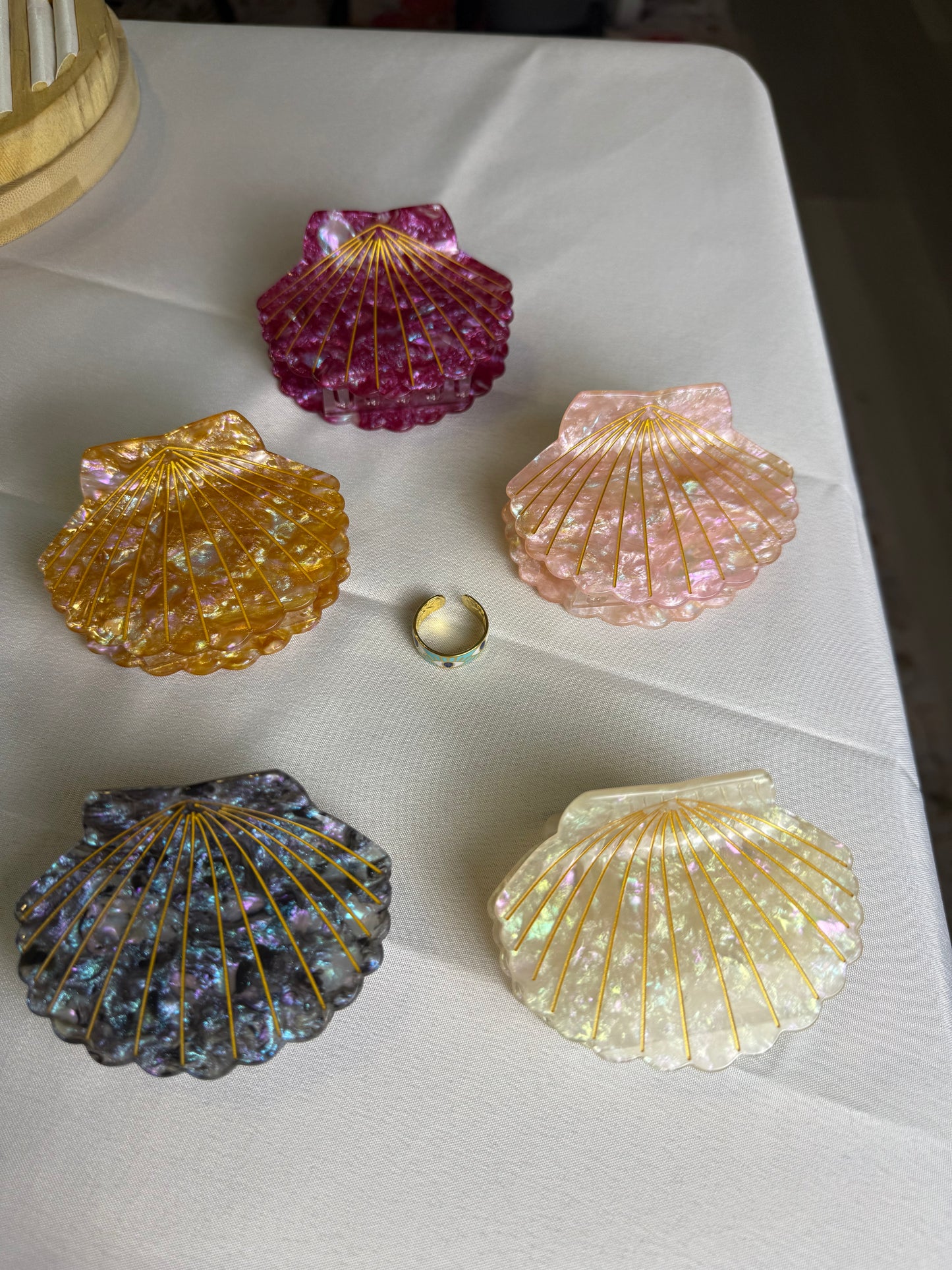 Large Scallop Hair Clips