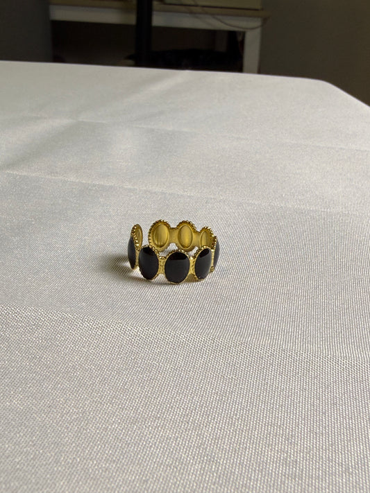 Noir Oval Band Ring
