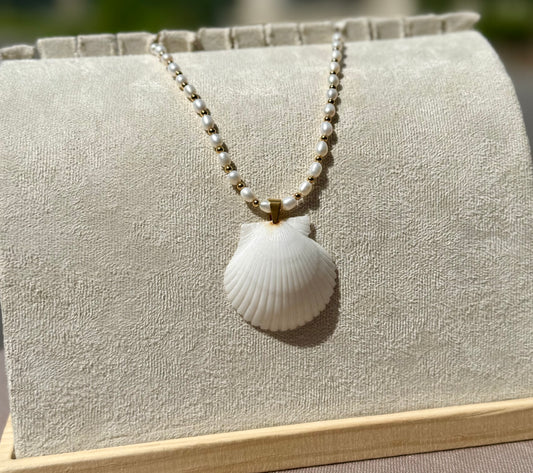 The Pearl Puddles Necklace - Cream Seashell Edition