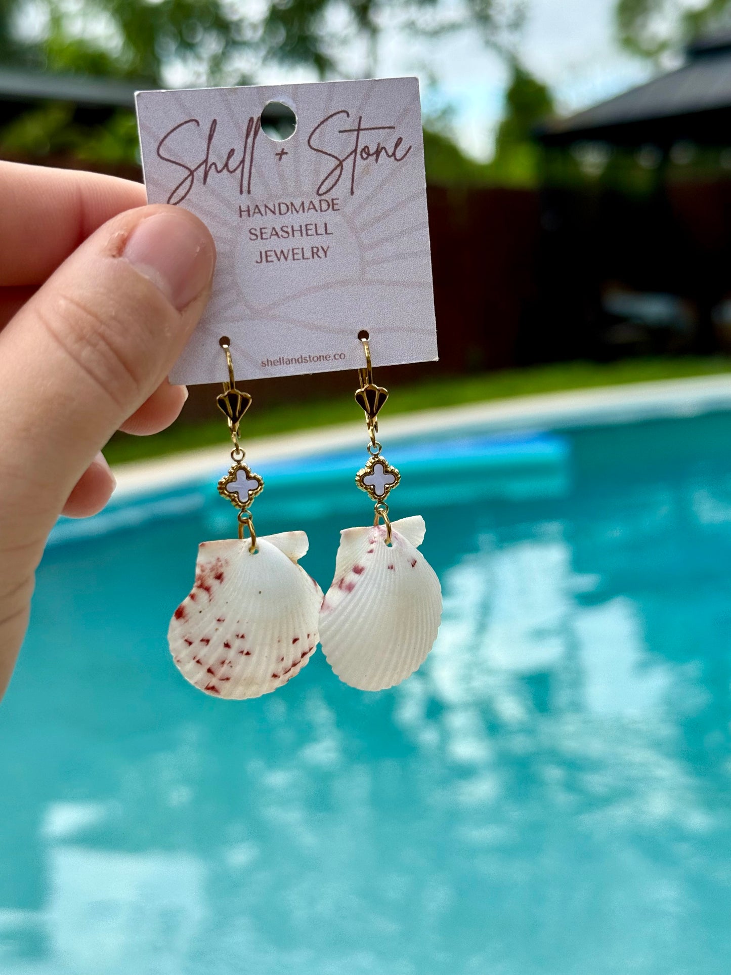 Sandstone Shell Drops