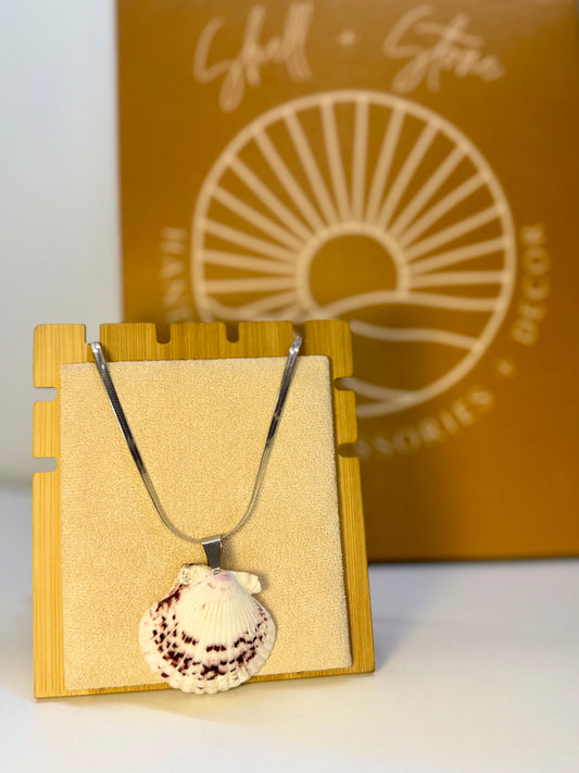 The Silver Horizon Necklace - Various Seashells