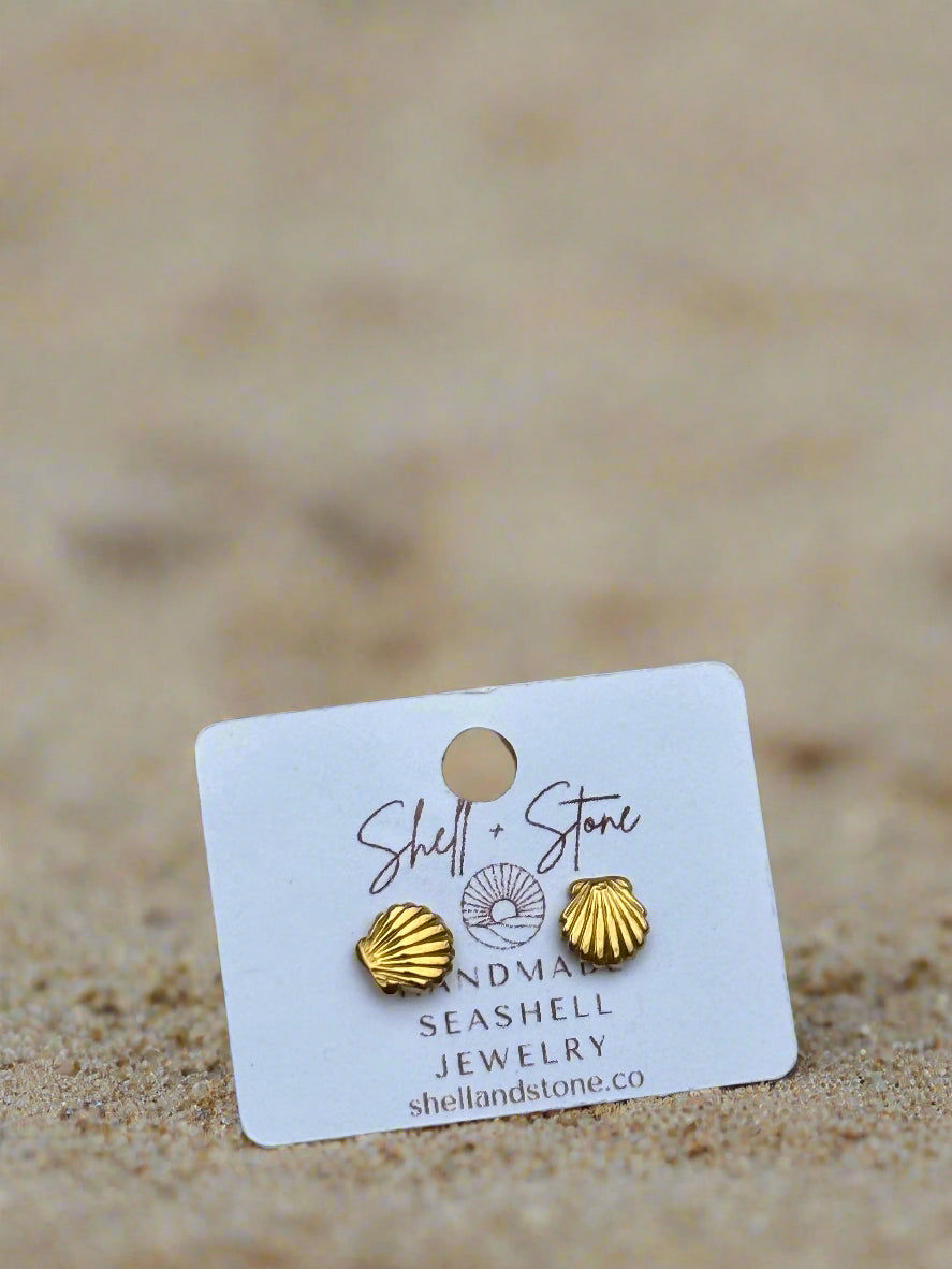 Golden Scallop Studs