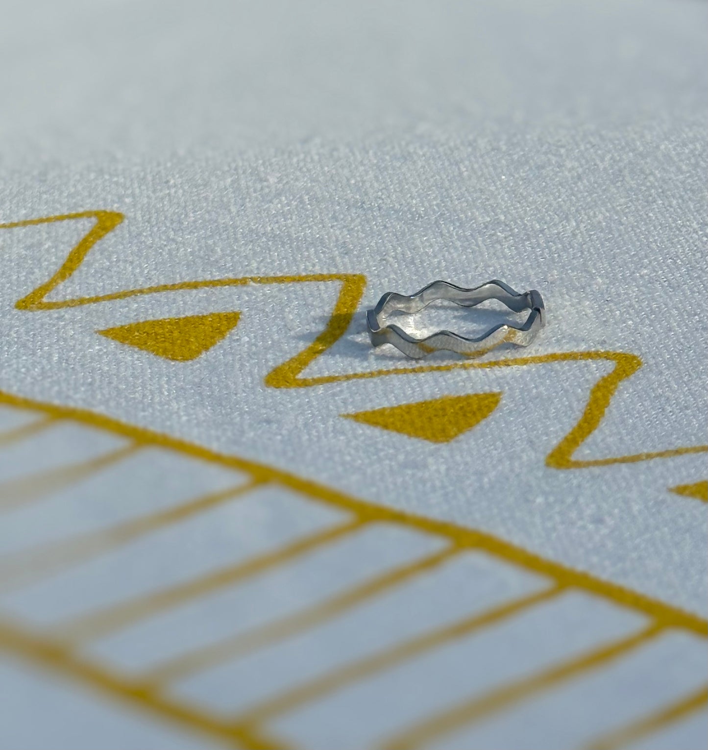 Wave Band in Silver + Gold