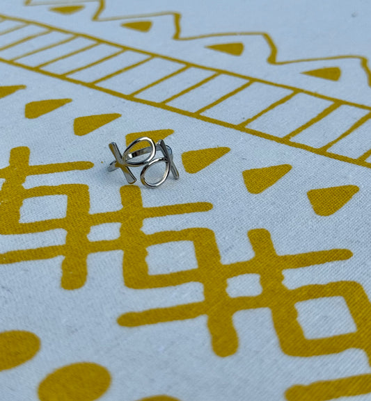 Femininomenon Ring in Silver + Gold