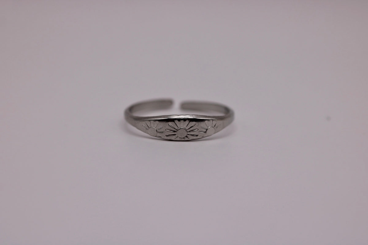 The Alma Ring