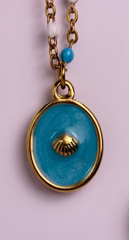 Color Me Coastal Necklace in Silver + Gold