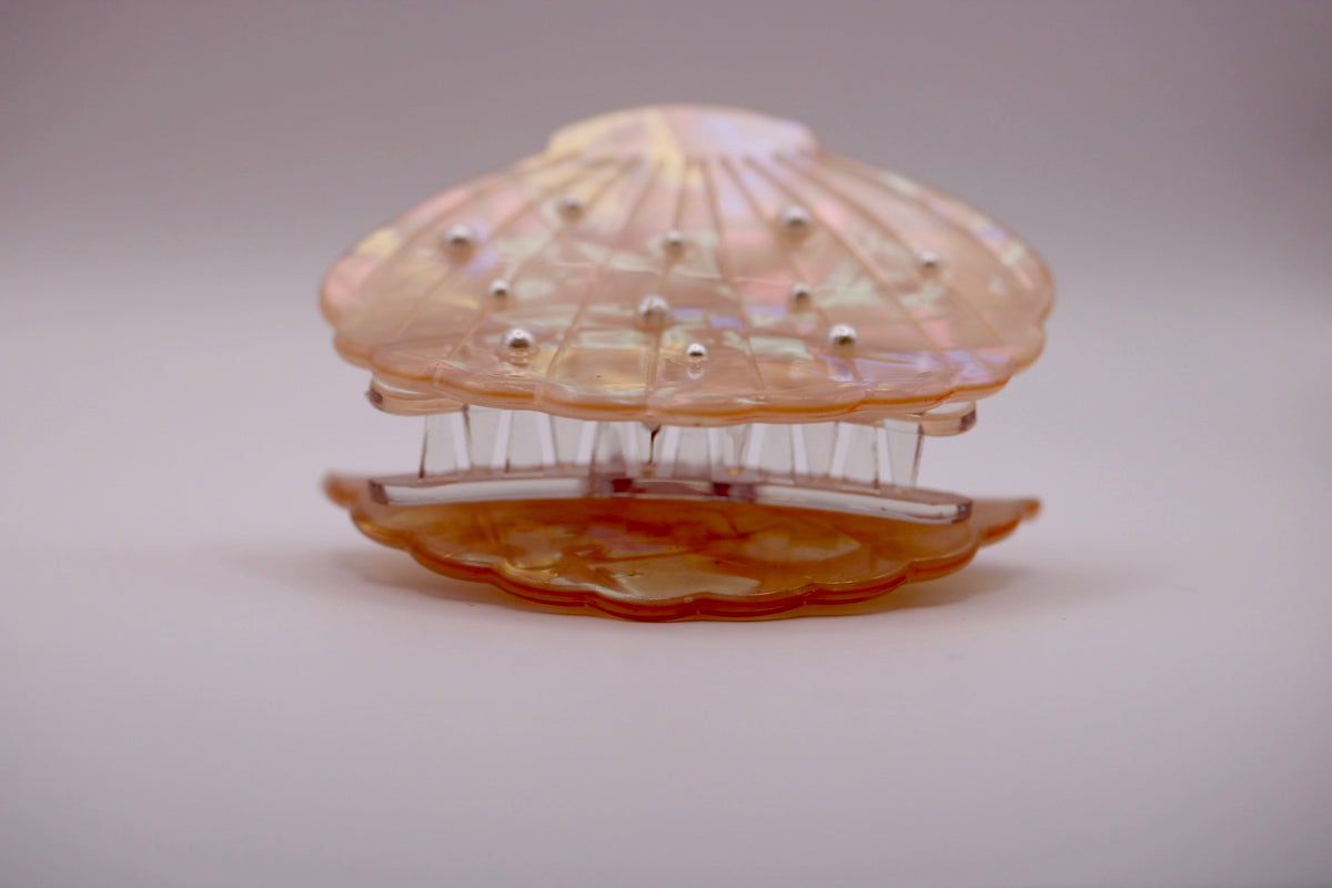Pearl Scallop Hair Clip