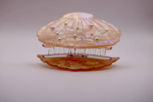 Pearl Scallop Hair Clip