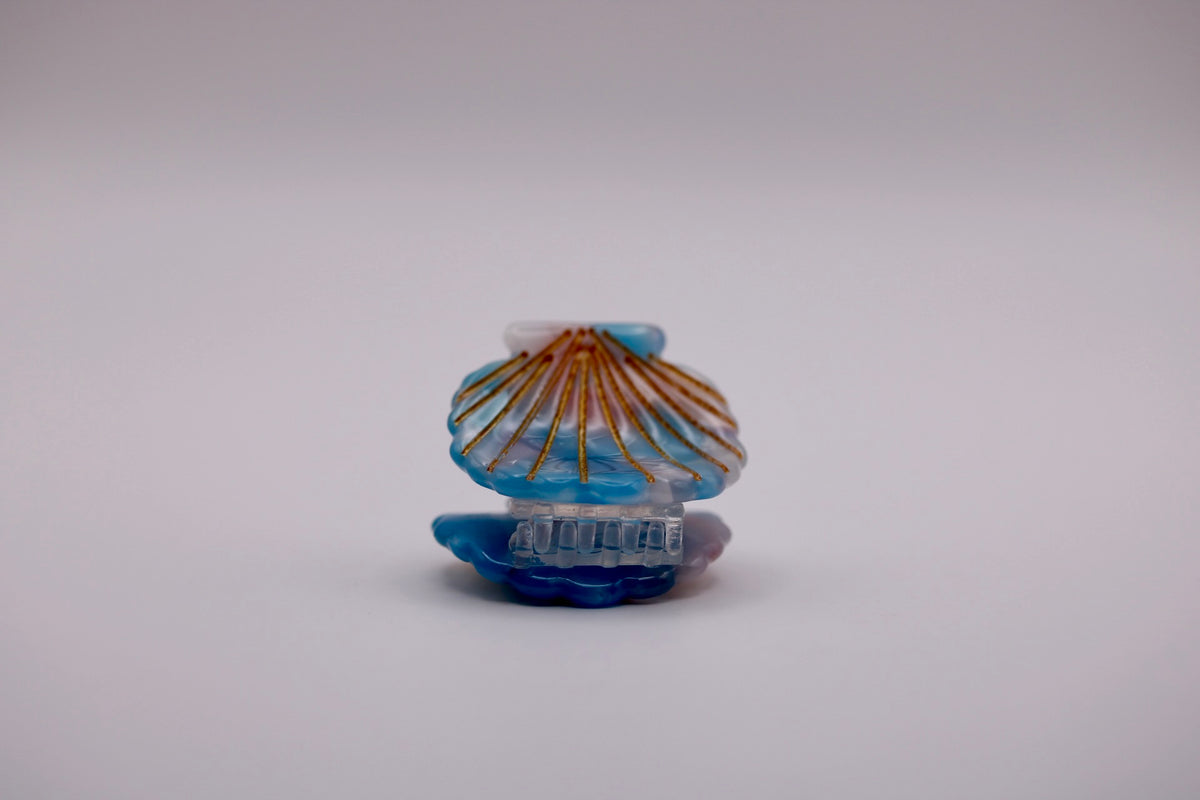 Mini Scallop Hair Clips in Various Colors
