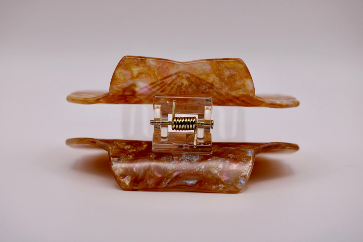 Treasure Cove Scallop Hair Clip