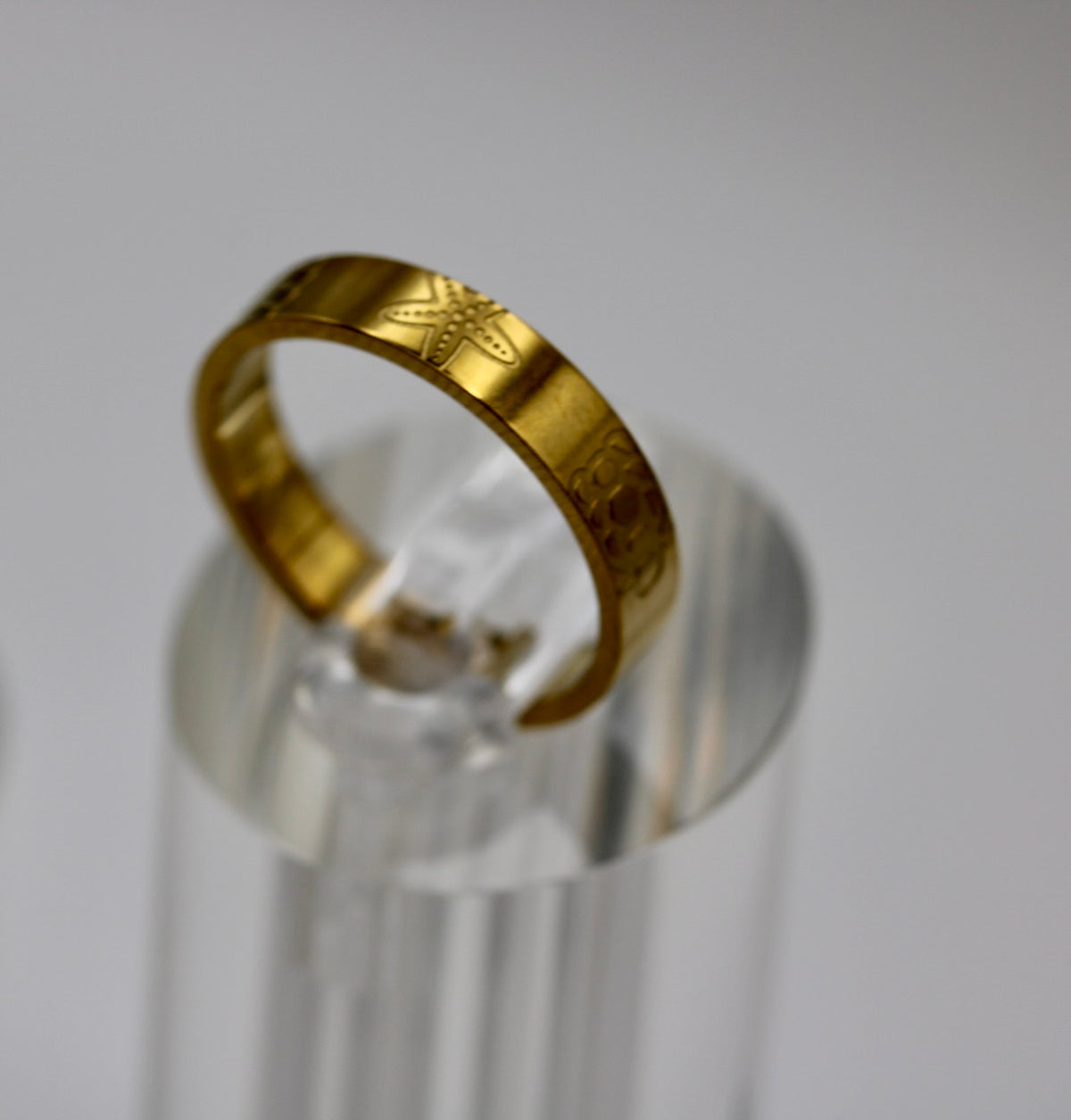 The Sunny Shores Ring