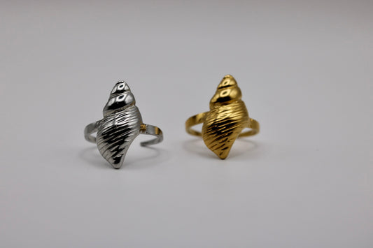 The Conch Curve Ring