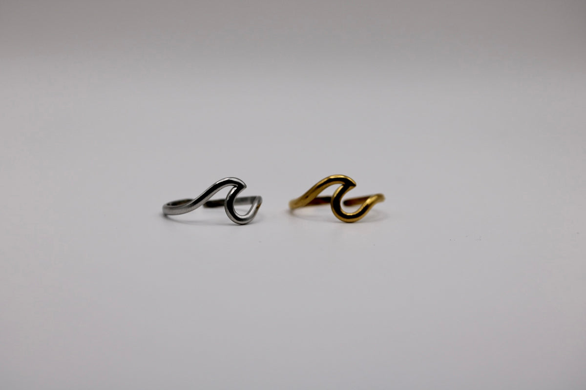 The Moira Wave Ring