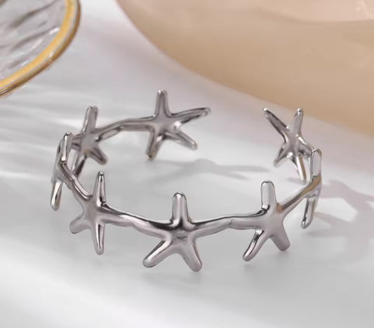 Bold Starfish Bangle