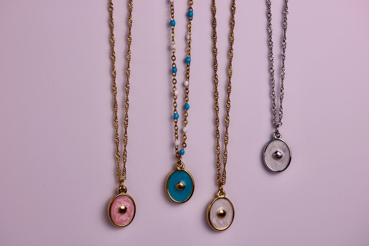 Color Me Coastal Necklace in Silver + Gold