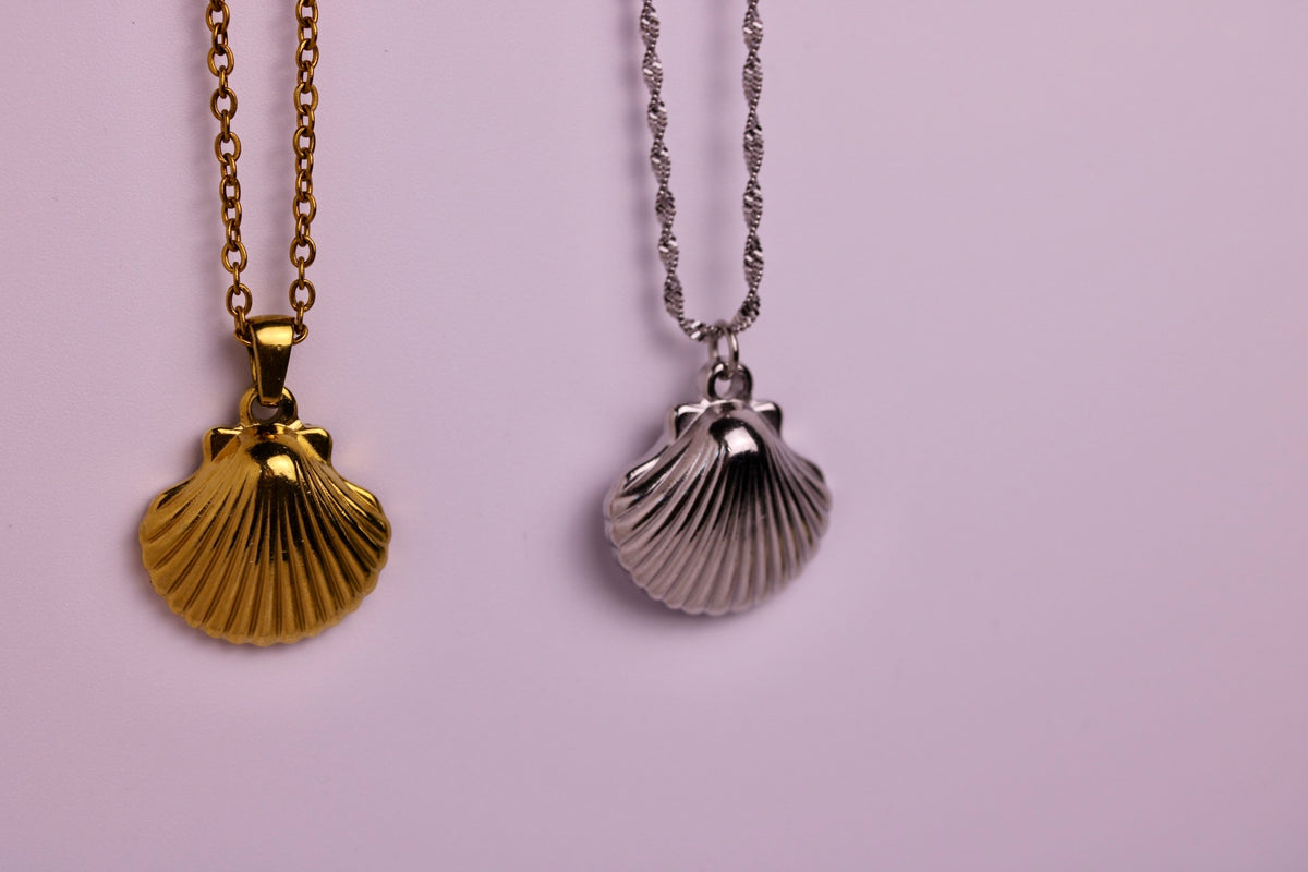 Shellcrest Necklace in Silver + Gold