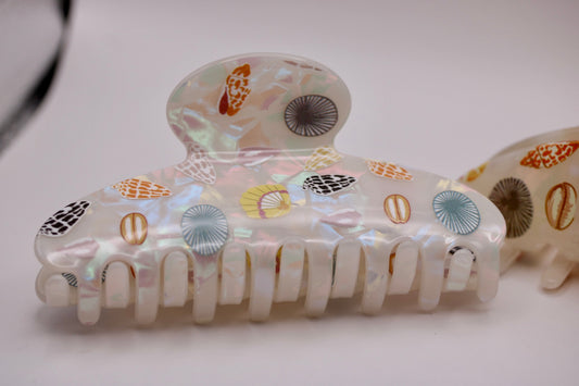 Shell Collector's Hair Clip in Cream
