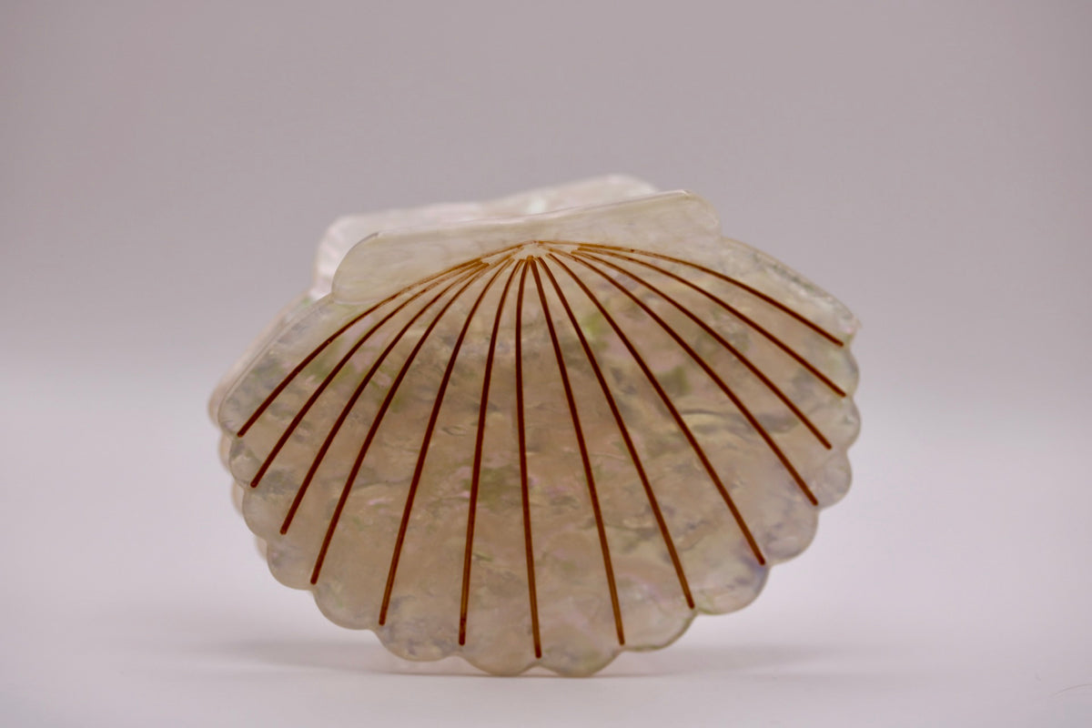 Treasure Cove Scallop Hair Clip