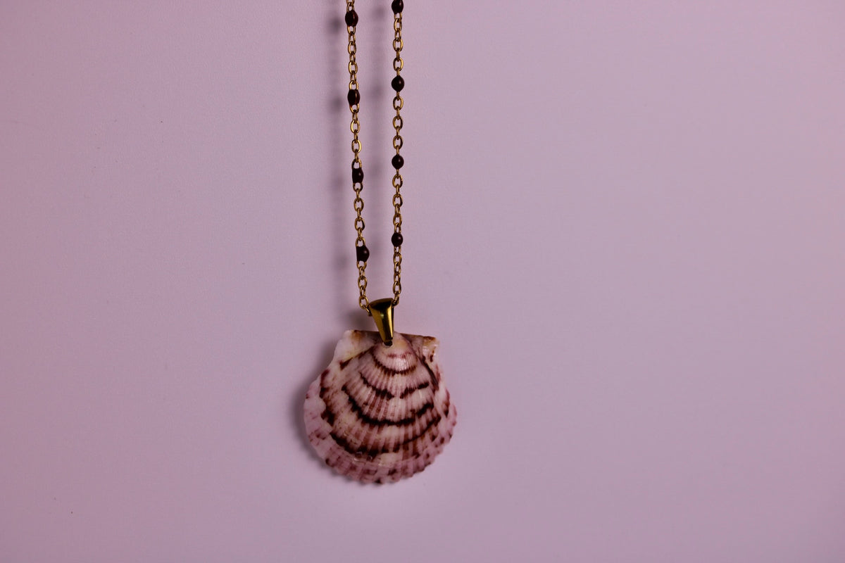 Mid Summer Nights Scallop Necklace