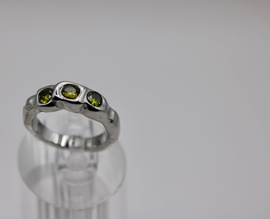 The Tini Trio Ring