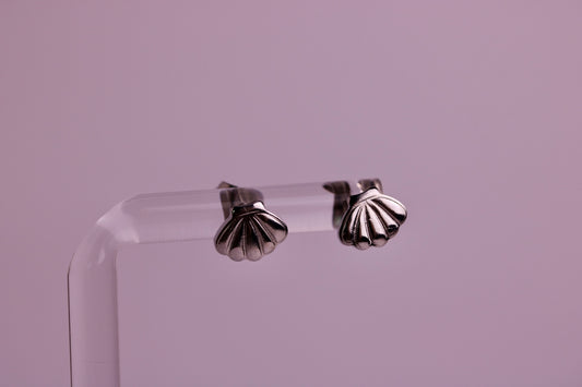 Seaside Scallop Studs in Silver + Gold