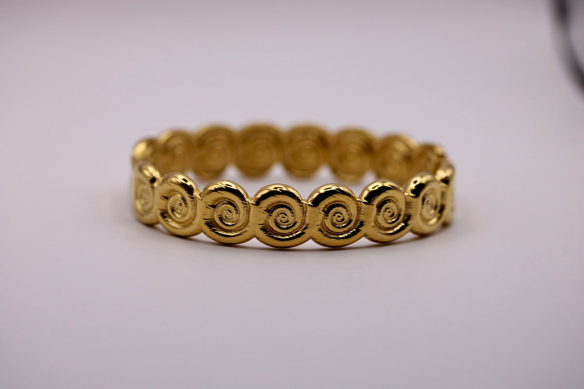 Shell Spiral Bangle