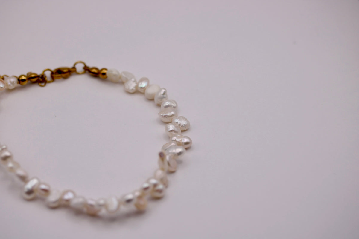 Asymmetrical Pearl Anklets