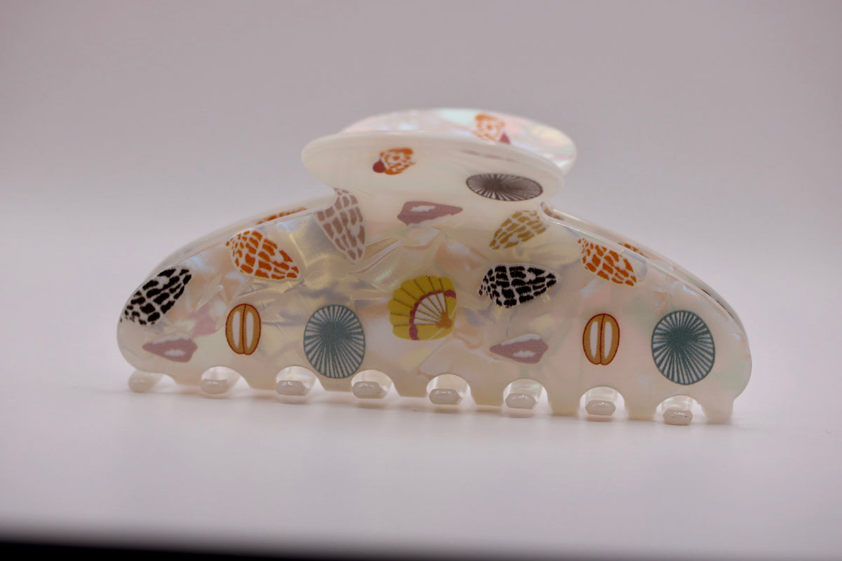 Shell Collector's Hair Clip in Cream