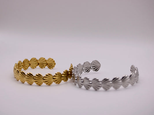 Scallop Row Bangle