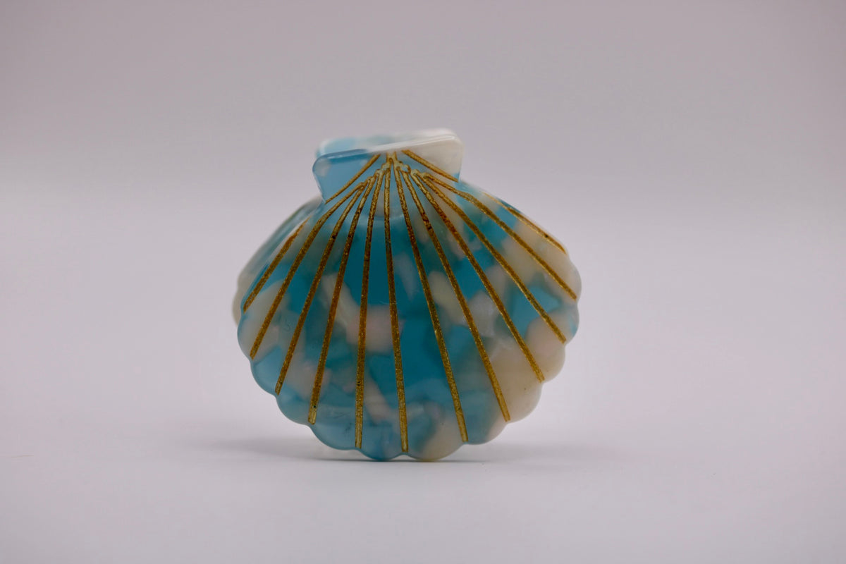 Golden Coast Scallop Claw Clip
