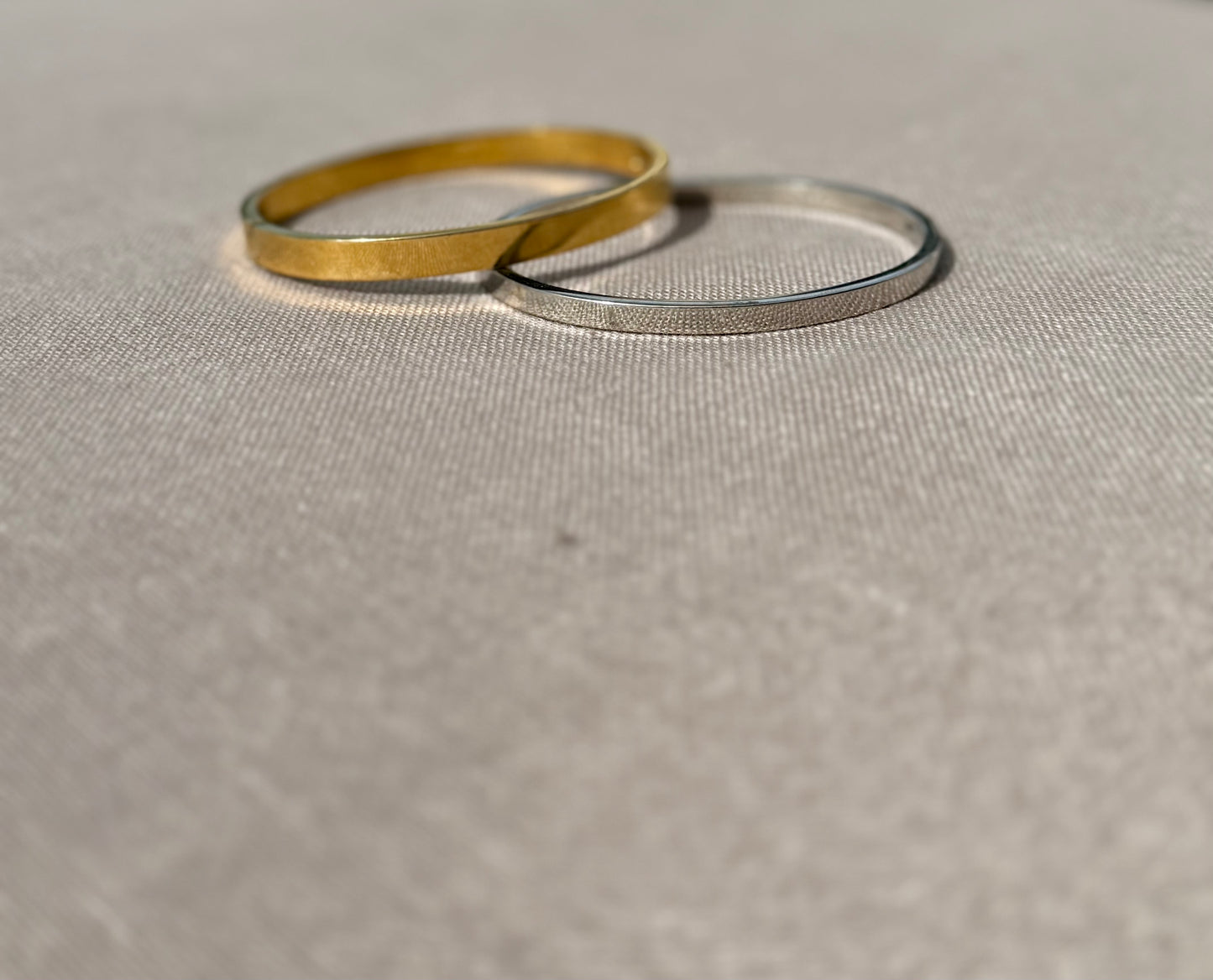 Bare Bangle