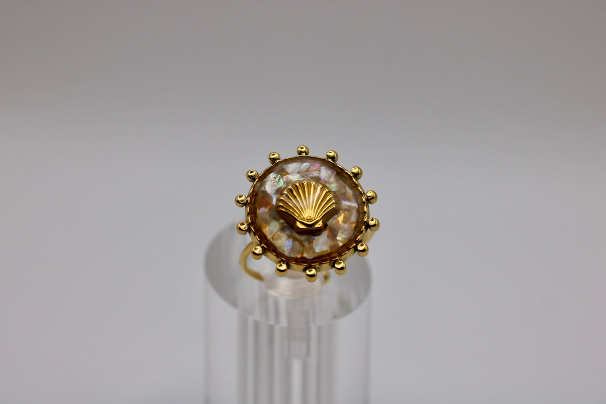 Summer Crush Seashell Ring