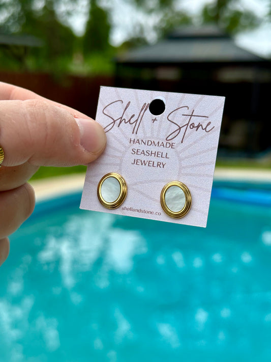Golden Horizon Studs