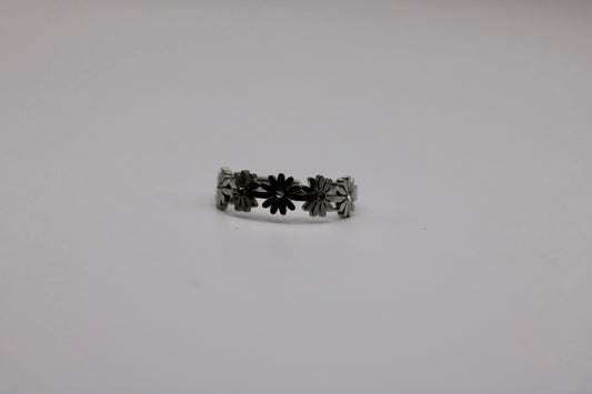 Coastal Daisy Ring in Silver + Gold