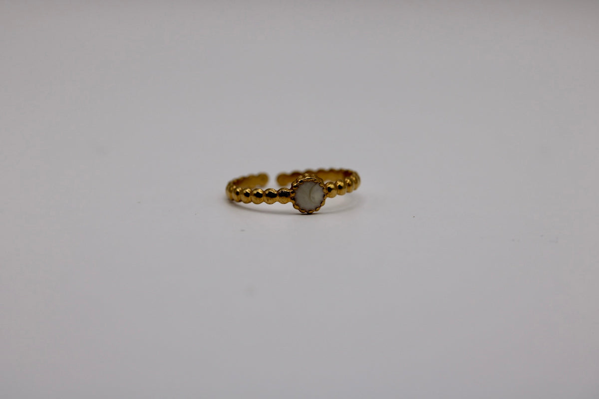 The Dainty Sol Ring