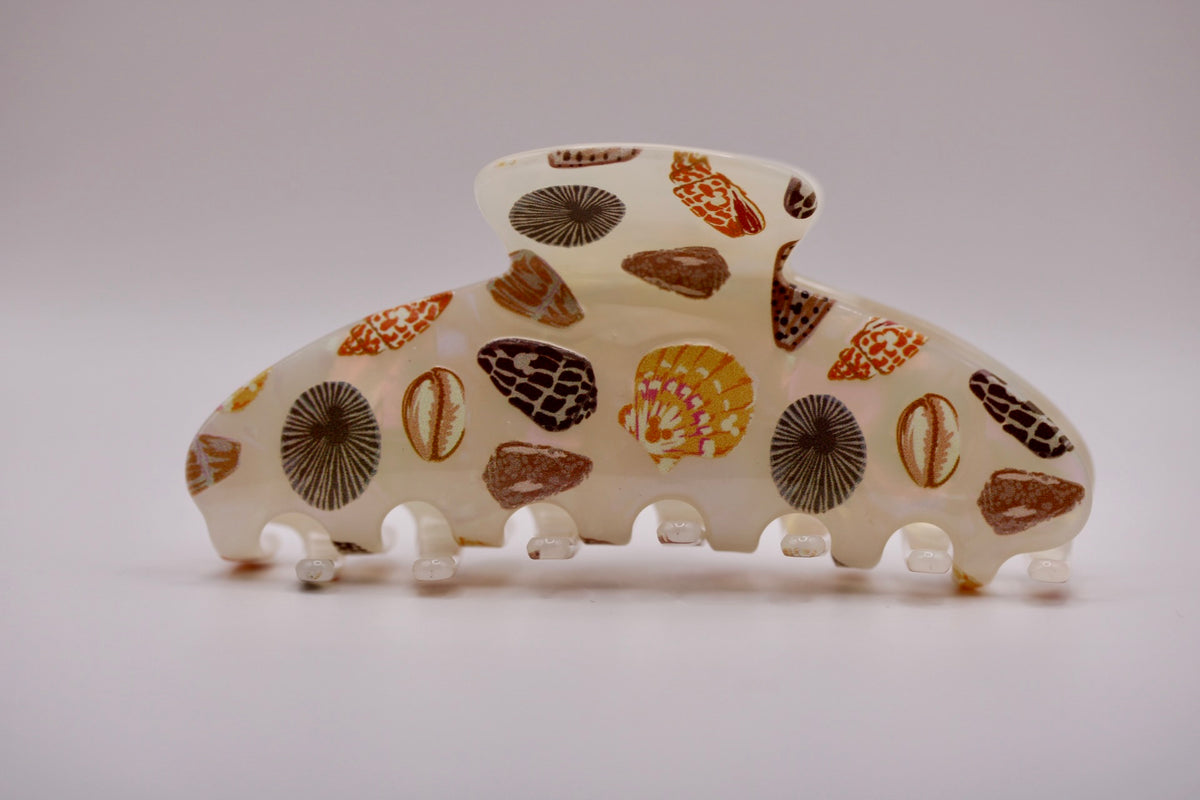 Shell Collector's Hair Clip in Cream